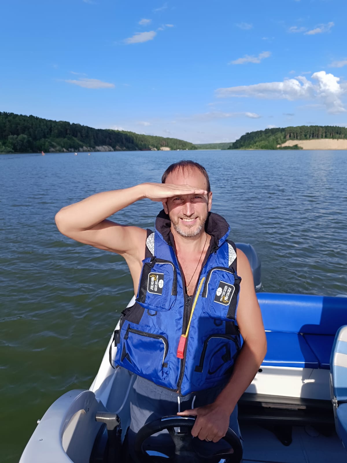 Скоростной катер Neman 550.