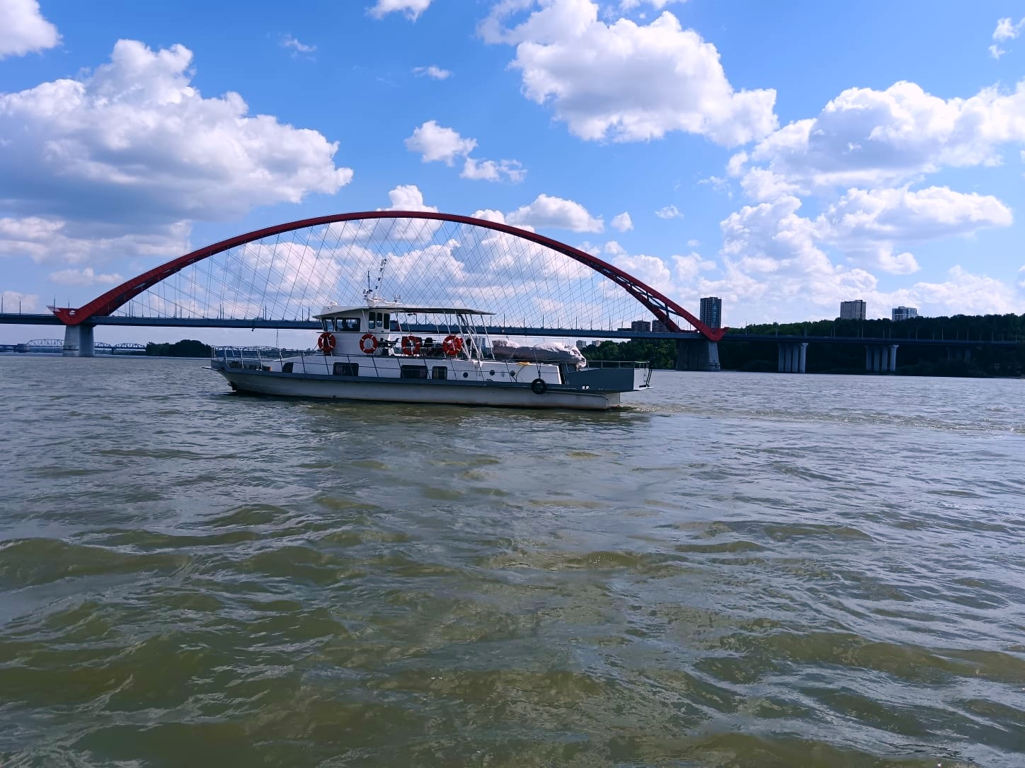 Теплоход Сибирь ЯН.